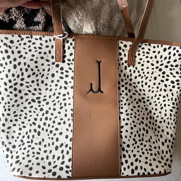 Handbags - MarleyLilly J bag